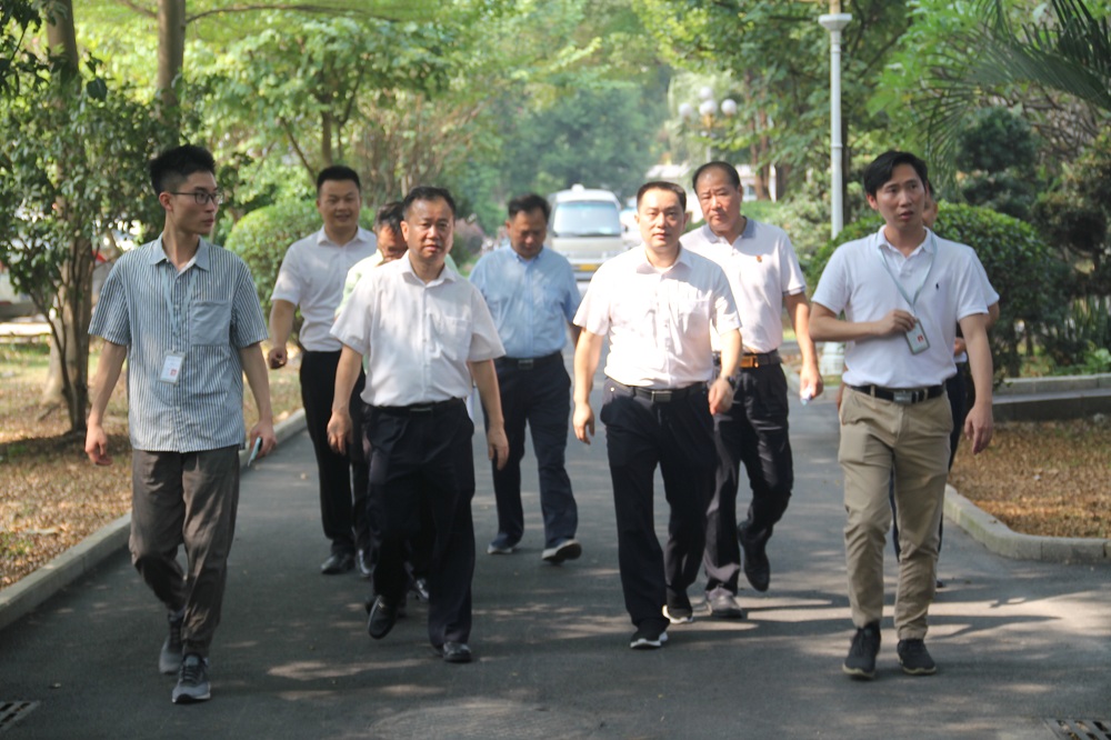 1572854935375744.jpg IMG_0934.JPG